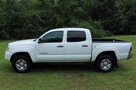 Pre Owned 2013 Toyota Tacoma Double Cab 4x4 Crew Cab Pickup In