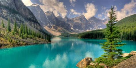 5 Reasons To Visit Banff National Park This Fall Huffpost Canada News