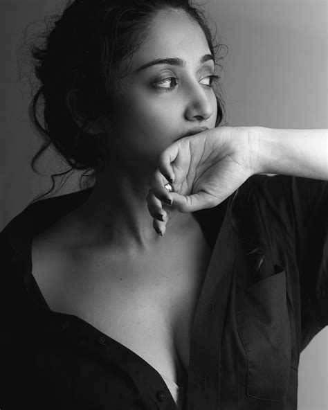 South Indian Actress Hot Gallery Anjana Jayaprakash Very Sexy Photoshoot Gallery Photos Hd