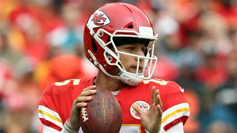Browse our selection of patrick mahomes autographed nfl merchandise, figurines, patrick mahomes photos, plaques, memorabilia, and more at nflshop.com. Patriots' Tom Brady on similar start as Chiefs' Patrick ...
