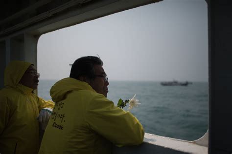 South Korea Mourns The Sinking Of The Sewol Cnn