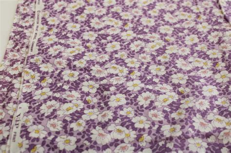 Cranston Print Works Vip Fabric Vintage Reproduction Lavender Flowered