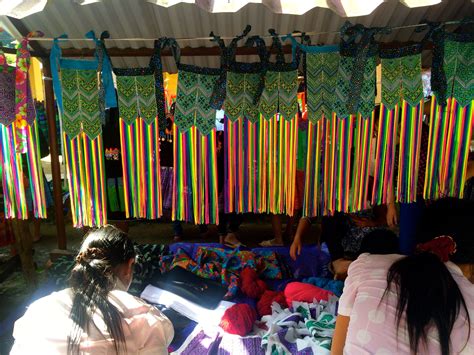 Cultural Costume at Pa Co Hmong Market Moc Chau - Haute Culture Textile ...