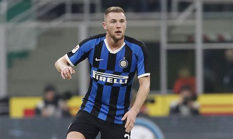 Calciomercato Inter, un difensore nel mirino del Real ...