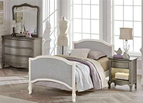Unique bedroom dcor ideas you havent seen before victorian. Kensington Antique White Victoria Youth Panel Bedroom Set ...