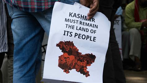 uae backs india s move to abolish kashmir s special autonomy