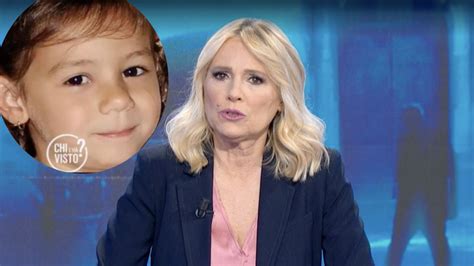 Ne parla chi l'ha visto? potrebbe essere denise pipitone, la bimba scomparsa il primo settembre nel 2004 da mazara del vallo, la ragazza che ha fatto un appello alla televisione russa e che dice di essere stata rapita quando era piccola. Chi L'Ha Visto, gli inviati aggrediti e minacciati per il ...