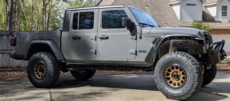 2020 Jeep Gladiator With 17x85 Method Mr305 And 37125r17 Milestar