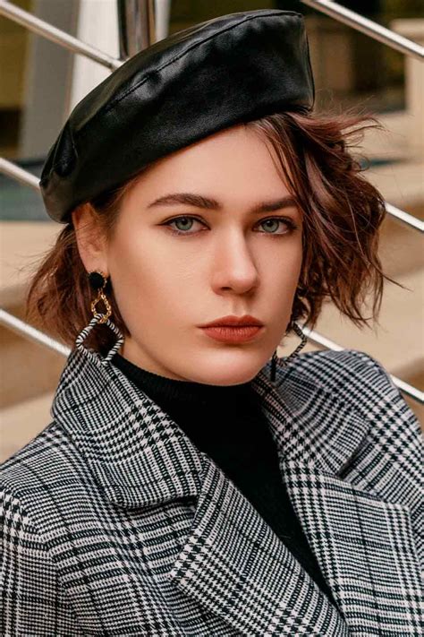 fresh ways how to wear a beret to stay trendy