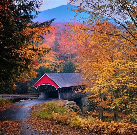 Covered Bridge In Autumn Covered Bridges New England Fall Autumn