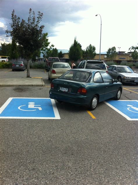 21 Times Someone Was A Parking Master Or A Parking Disaster Huffpost