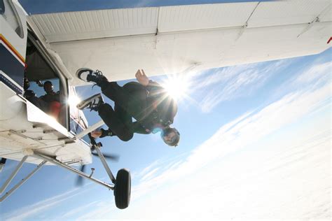 Jump Out Of A Plane With Flymania Skydiving Flymania Skydiving