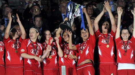 Home » uefa women's champions league. German clubs set gold standard | UEFA Women's Champions ...