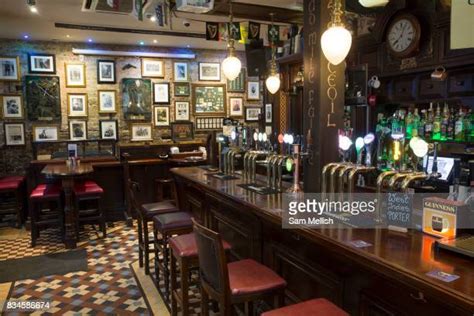 Irish Pub Interiors Photos And Premium High Res Pictures Getty Images
