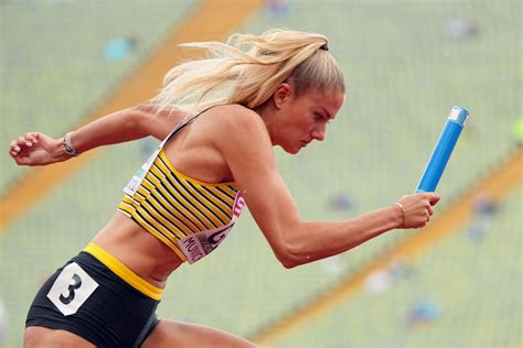 Alica Schmidt por qué todo el mundo habla de esta atleta alemana