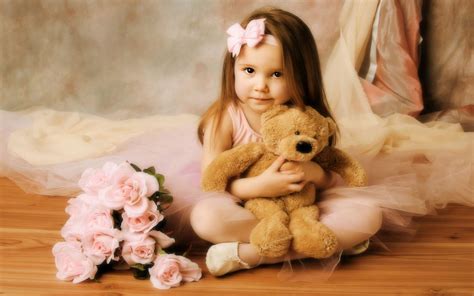 Girl With Teddy Bear Cute Dell Wallpapers Ultra Hd 4k Wallpapers For Desktop And Mobiles