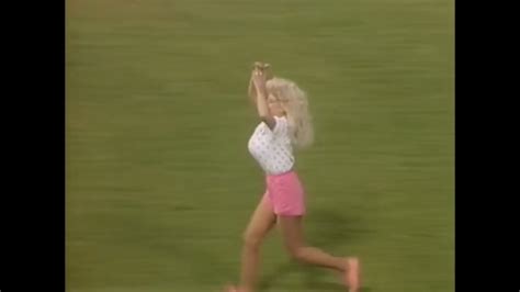Morganna The Kissing Bandit Plants One On Cal Ripken Jr As He Steps To The Plate Texbal 1988