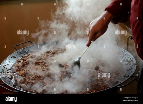Cooking In A Wok Stock Photo Alamy