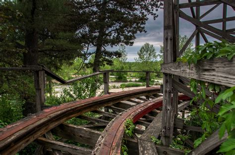 Eerie Images Of Americas Abandoned Amusement Parks Will