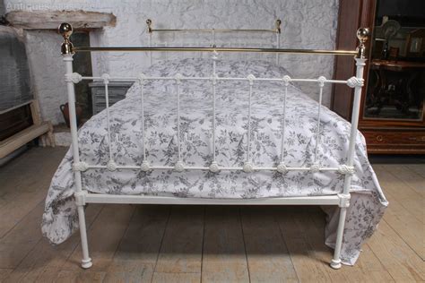 Pretty Queen Size Victorian Brass And Iron Bed Antiques Atlas