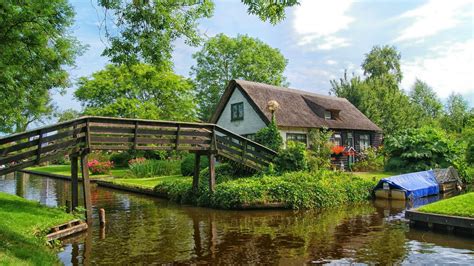 The Best Things To See And Do In Giethoorn The Netherlands