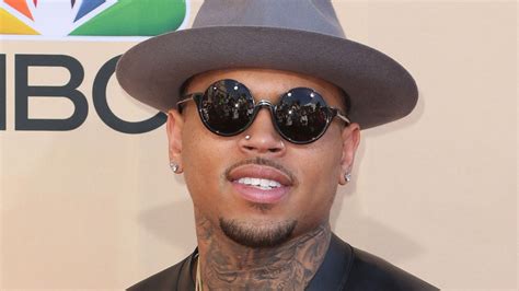 Young thug, future, lil durk, mulatto: Chris Brown Assaults A Photographer At Florida Nightclub ...