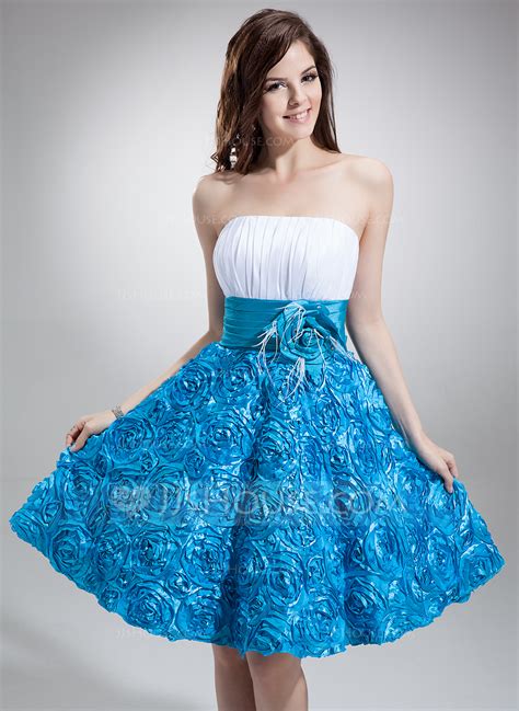 A Lineprincess Strapless Knee Length Lace Homecoming Dress With Ruffle