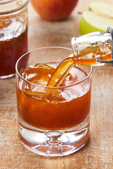 Apple pie moonshine at home (with optional cheat method). Drink Yourself into the Fall Spirit with This Apple Pie Moonshine | Recipe | Moonshine recipes ...