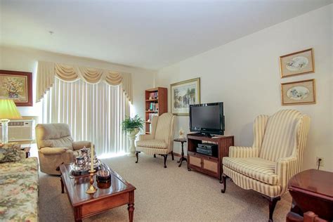 Woodfield Village Senior Apartments Green Bay Wi Cylex Local Search