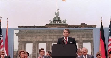 remembering reagan s tear down this wall speech 25 years later cbs news