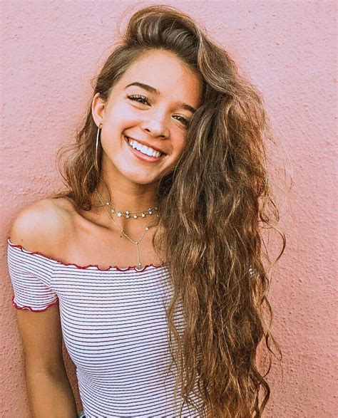 Pin By ↞ 𝚈𝚎𝚜𝚎𝚗𝚒𝚊 𝚂𝚊𝚗𝚌𝚑𝚎 On Lioness Hair Looks Curly Hair Styles