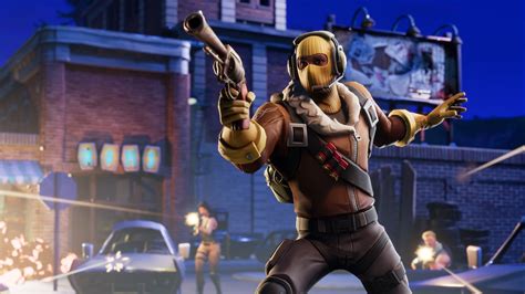 Battle royale is just a mod that was developed based on the original fortnight project, in which you had to fight a zombie. Fortnite tips and tricks: a Battle Royale guide to help ...