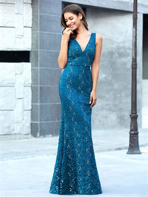 How To Style Your Long Lace Dresses 2020