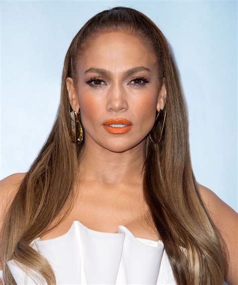 Celebs Are Already Wearing This Summery Makeup Trend | Summer makeup ...