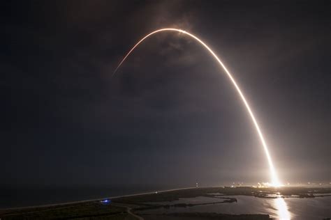 Video Nuevo Aterrizaje Exitoso Del Cohete Falcon 9 De Spacex