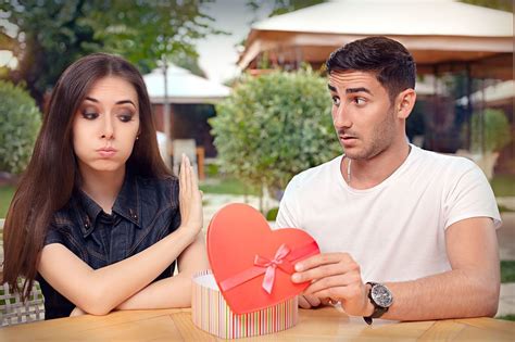 7 Top Dating Mistakes Women Make Ziva Magazine