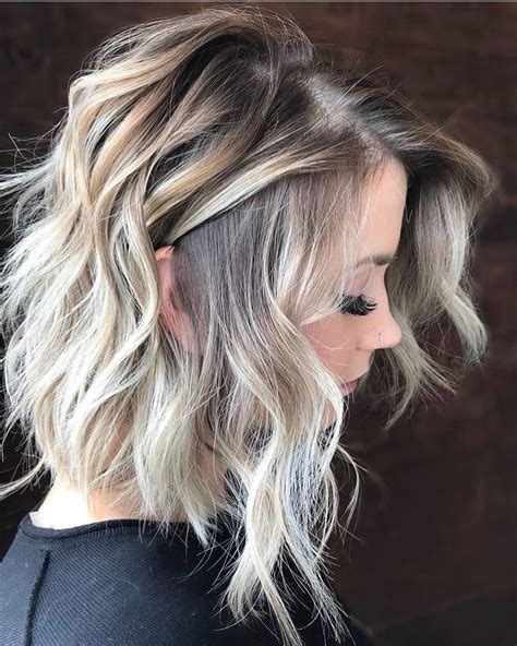 10 Wavy Haircuts For Medium Length Hair 2020