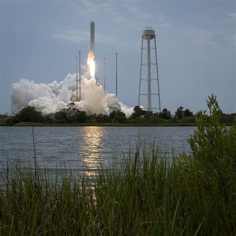 Catch The Antares Rocket Launch From Nasas Wallops Flight Facility