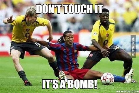 Funny Football Pictures Funny Football Memes Soccer Jokes Funny