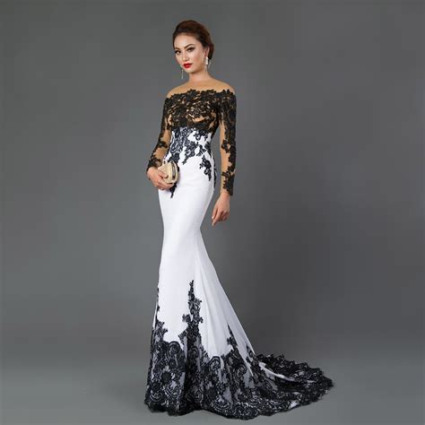 Cazdzy Long Sleeve Mermaid Evening Dresses Appliques Black Lace Sweep Train Formal Dress For
