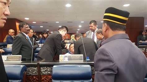 Bank kerjasama rakyat msia bhd. Deputy Minister Collapses In Parliament, Heart Attack ...