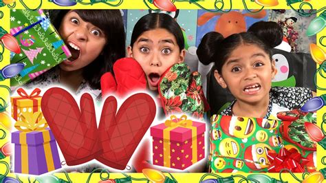 Watch GEM Sisters - S1:E32 GEM Sisters' Oven Mitt Challenge! (2016