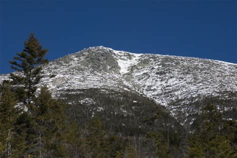 Snow Capped Maine Mountain Stock Photo Image Of Cold 2001094