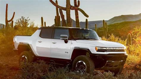 Gmc And Earthcruiser Team Up To Make An Overlanding Hummer Ev Concept