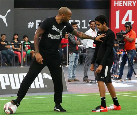 Fourfourtwo's thore haugstad insists the problem is that earlier people didn't give enough credit to assists. WaLks...,: Thierry Henry trains kids during trip to India