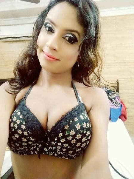 Big Boobs Shemale Slave Here For Oral Fukc Jaipur