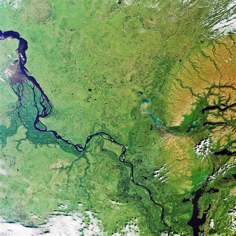 Space In Images 2006 08 Yenisei River Siberia Captured By Envisat