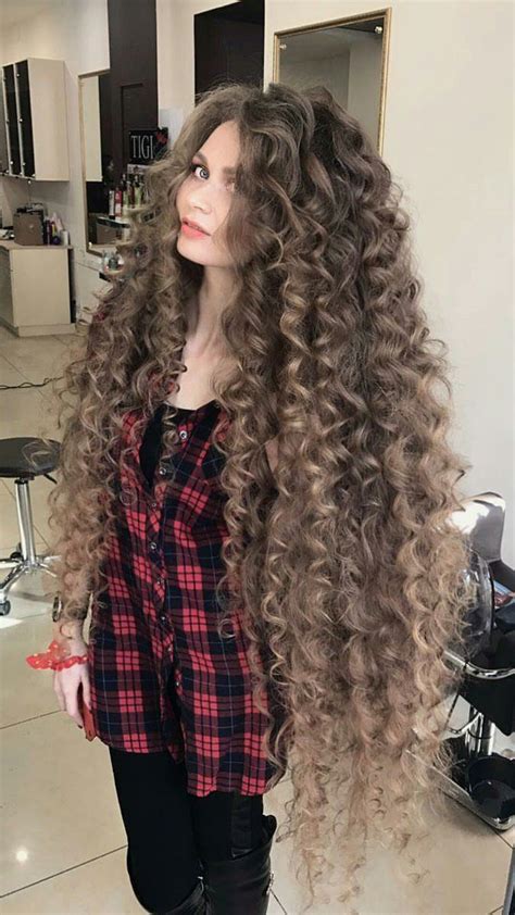 gorgeous long hair olderwomenshairstyleslong long hair styles beautiful long hair long