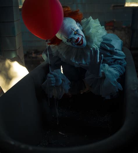 It Clown Pennywise Stephen King Bill Skarsgard Horror Sfx Makeup Red Balloon Stock