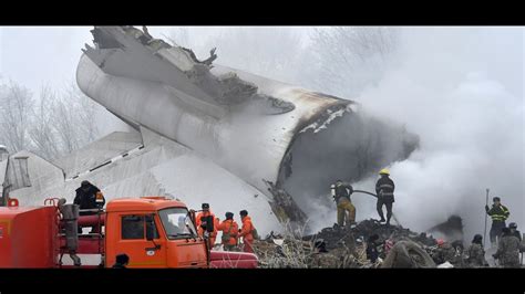 Boeing 747 Crash Kills Dozens Destroys Half Of Village
